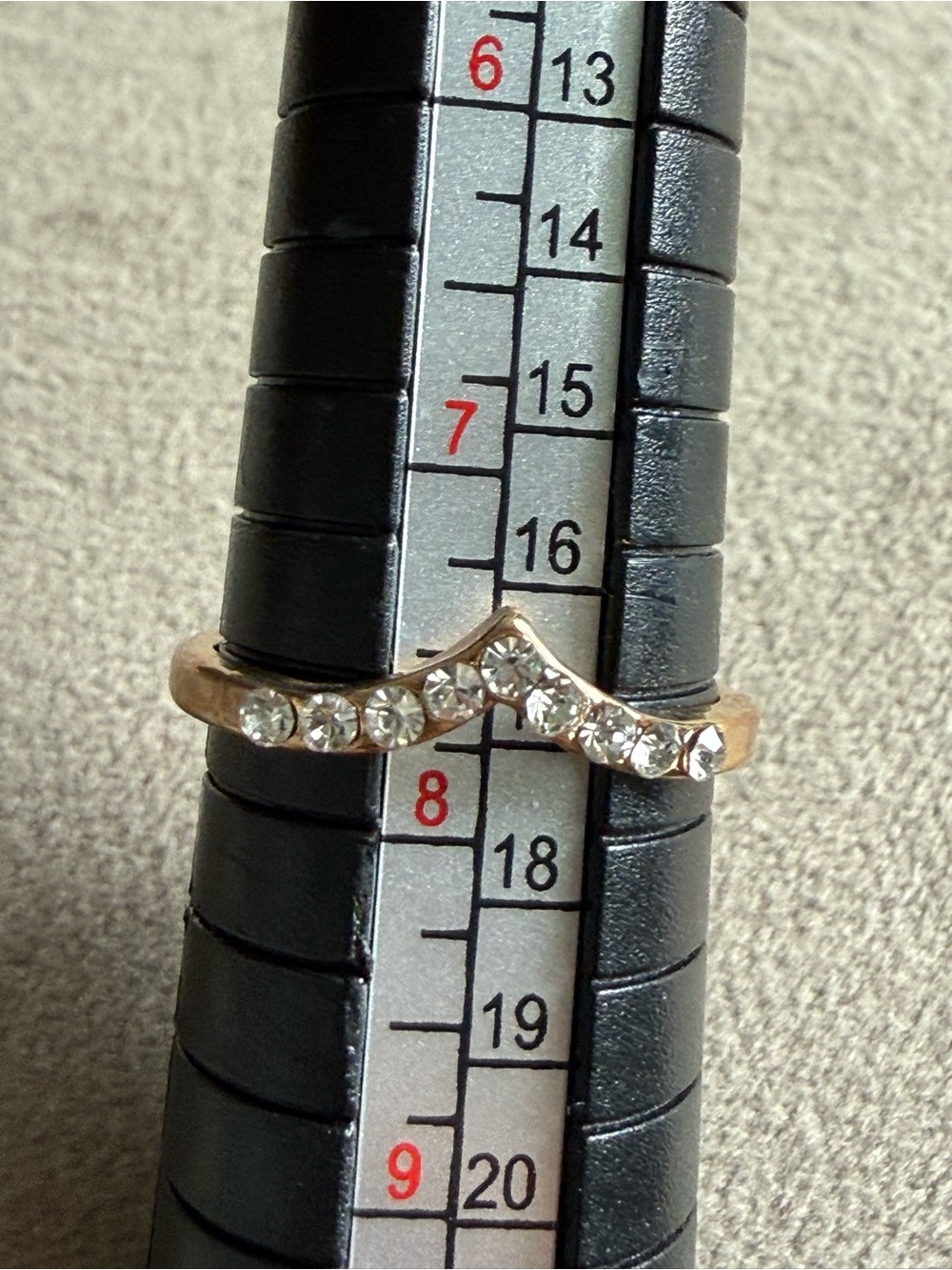 Gold Crystal V-Shape Stackable Ring - Picture 4 of 4